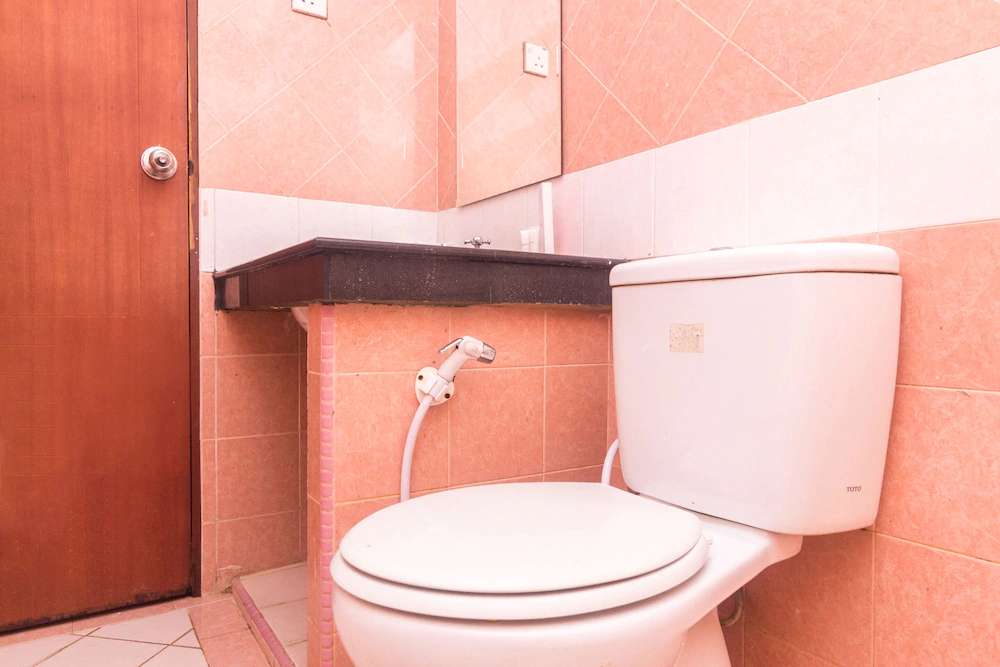 D-one Hotel by OYO Rooms