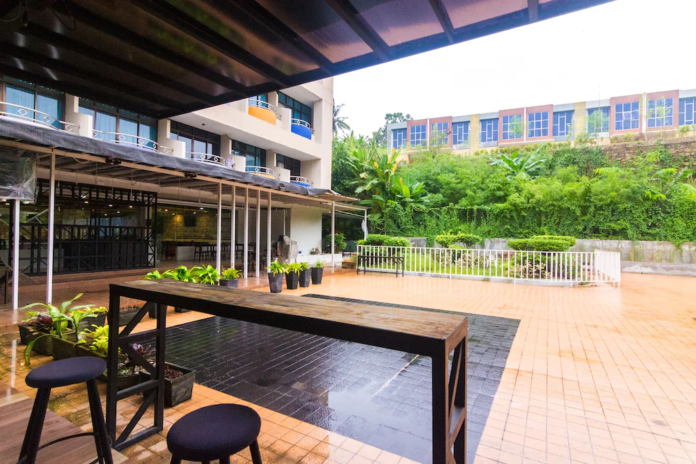 Holly Sentosa Hotel by OYO Rooms