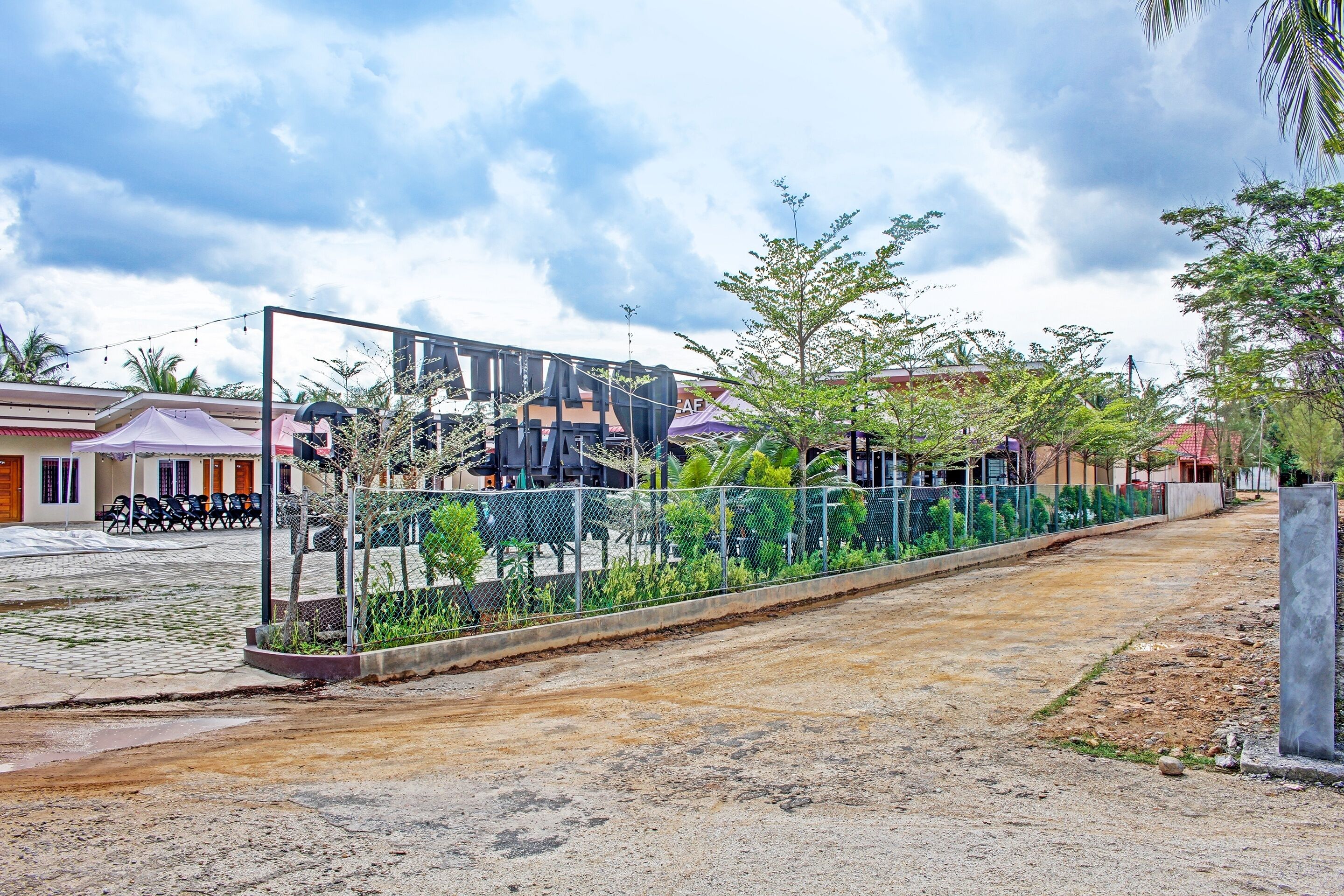 Homestay Daniel 76 by OYO