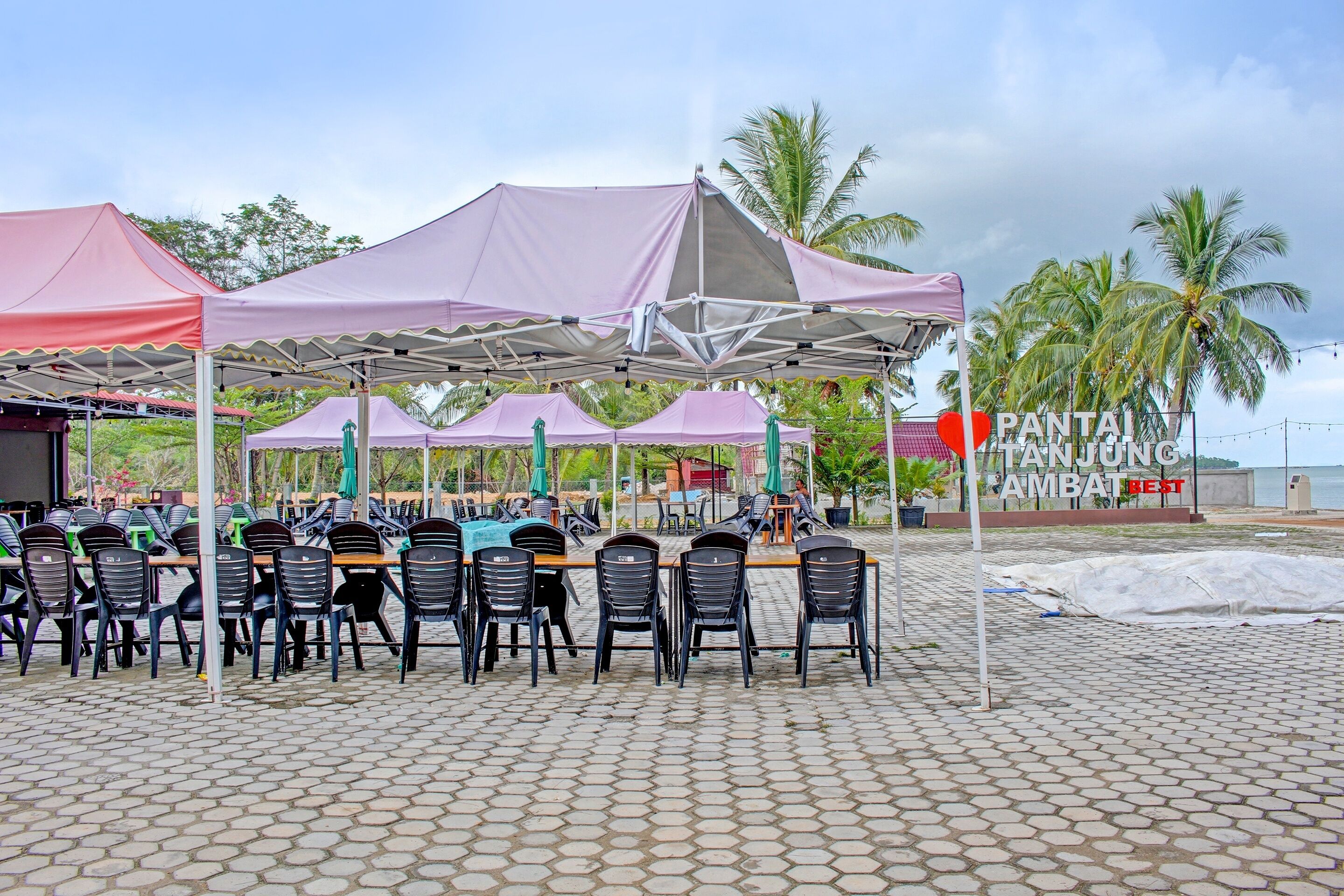 Homestay Daniel 76 by OYO