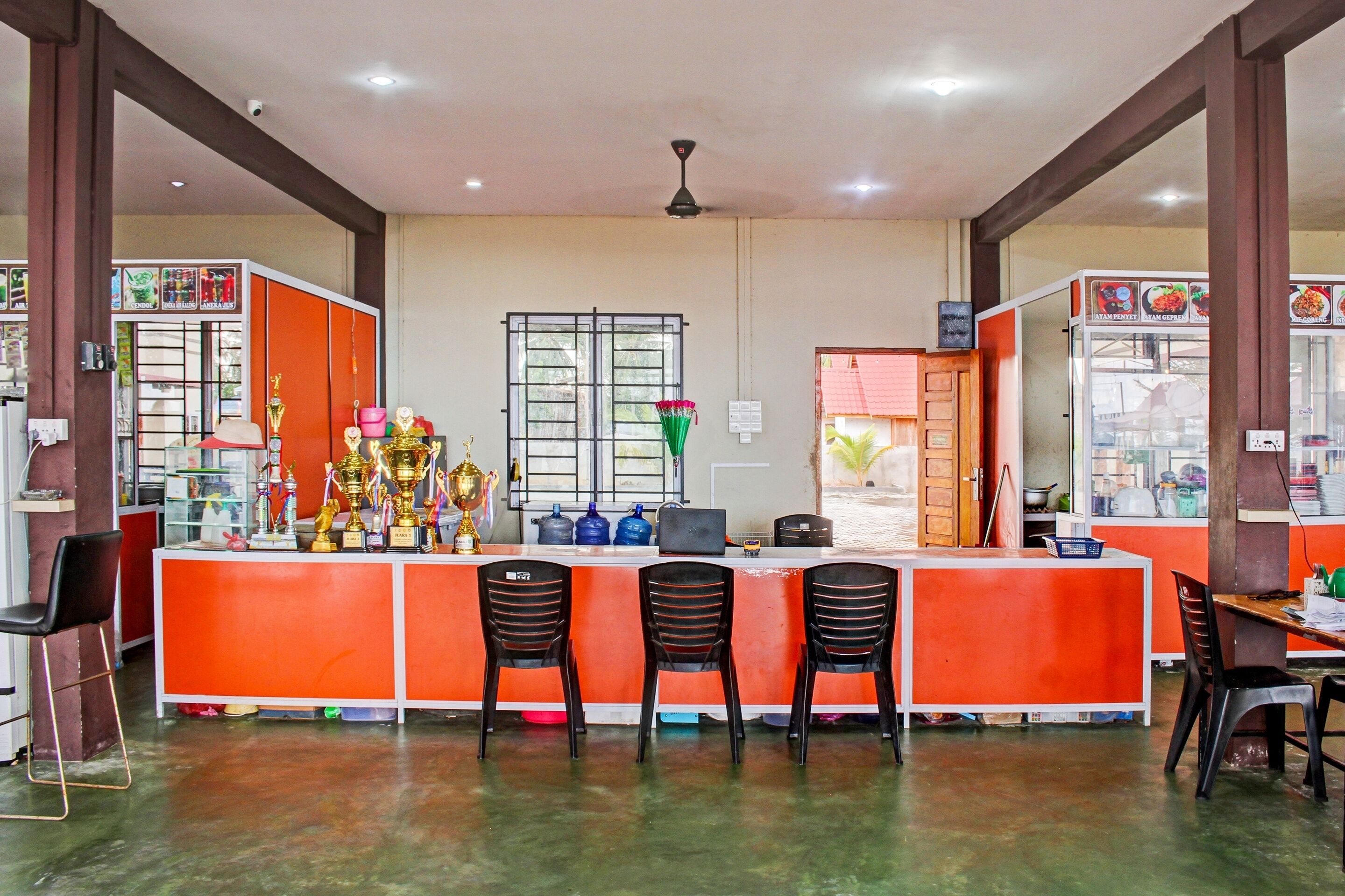 Homestay Daniel 76 by OYO