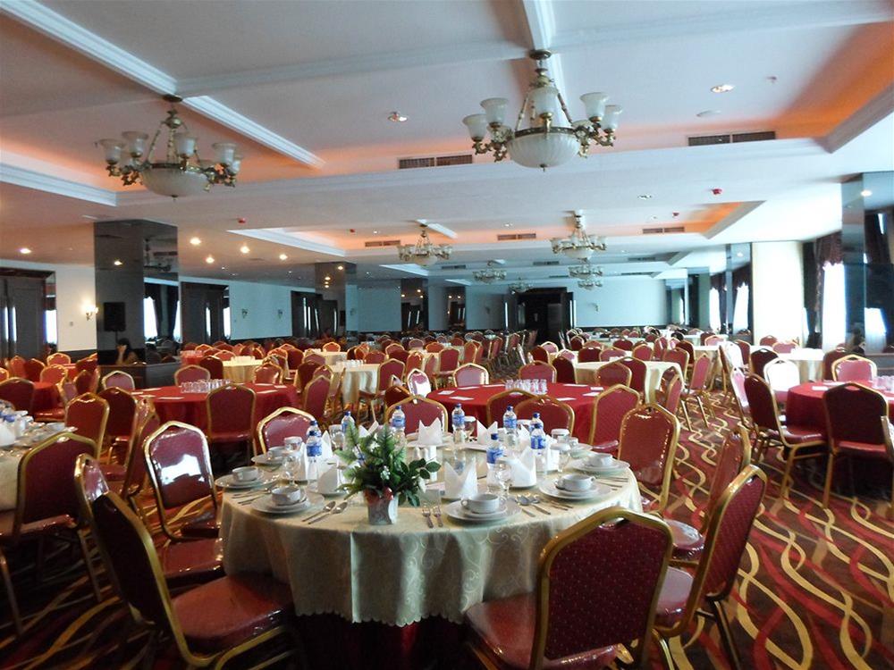 Horison Ultima King's Batam