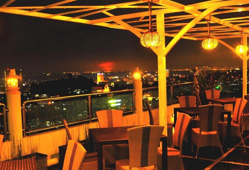 Horison Ultima King's Batam