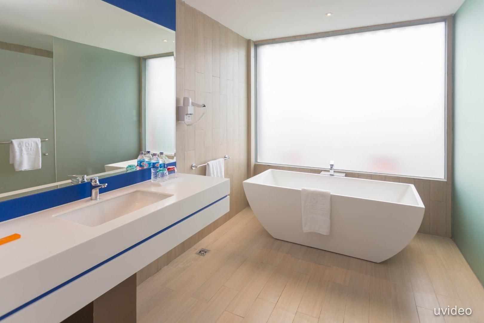 ibis Styles Batam Nagoya