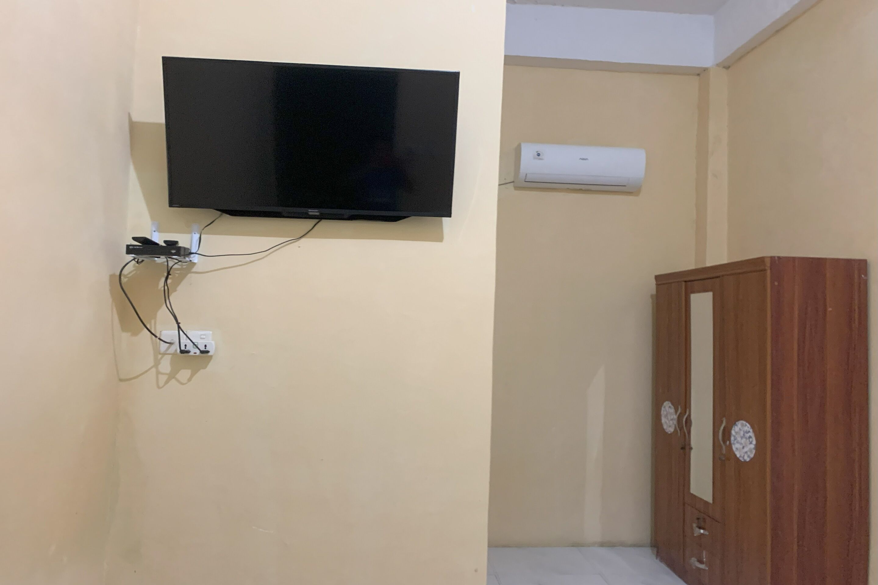 Inara Homestay by OYO