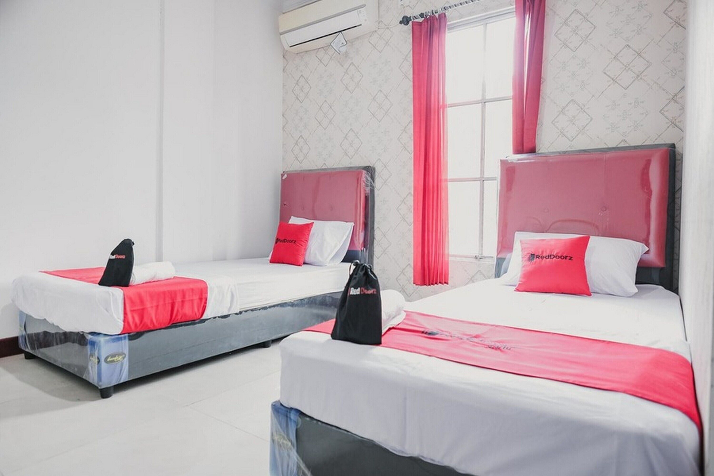 JRP Guesthouse by RedDoorz