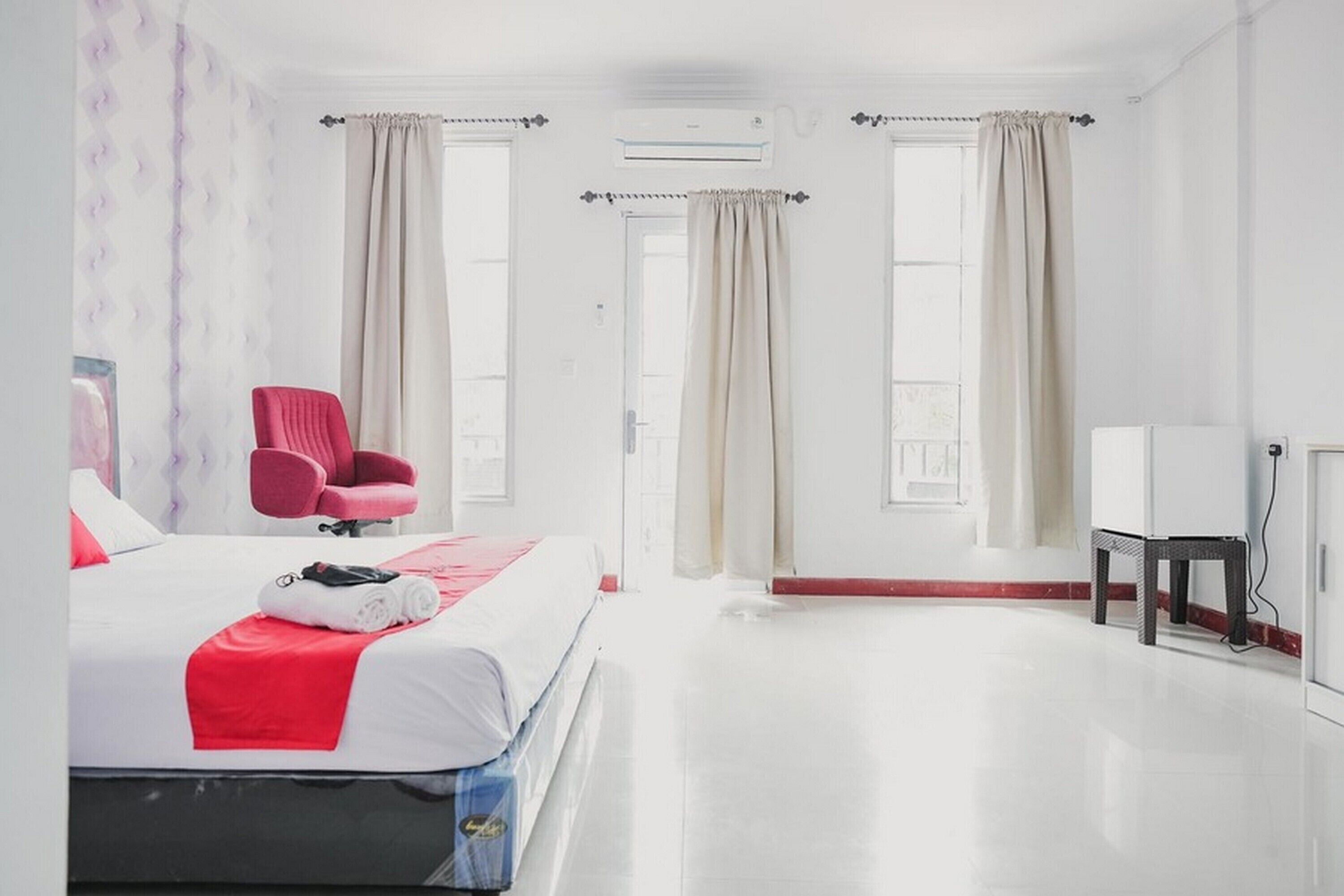 JRP Guesthouse by RedDoorz