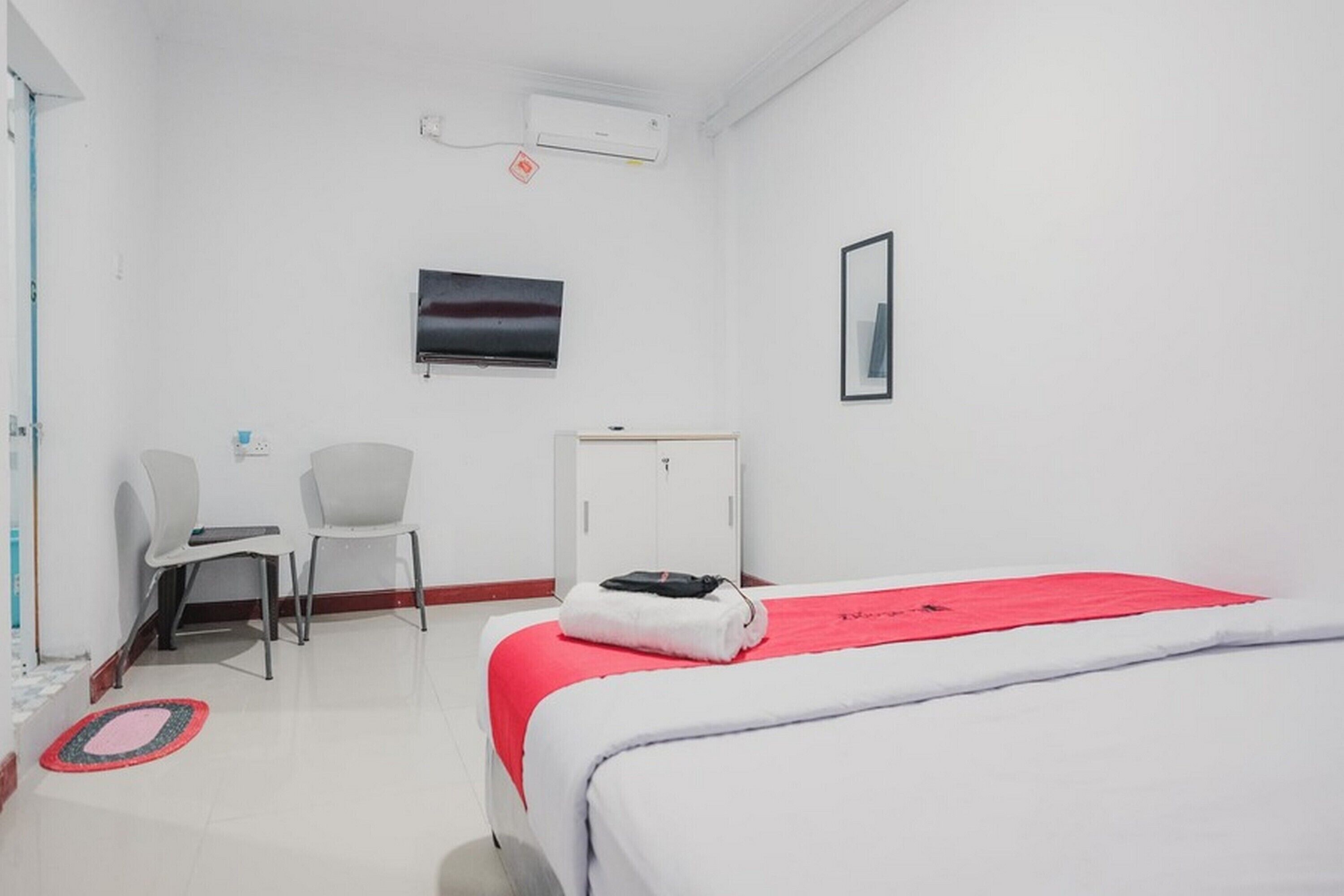 JRP Guesthouse by RedDoorz
