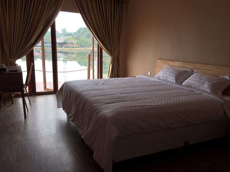 Kanaka Lake Villa