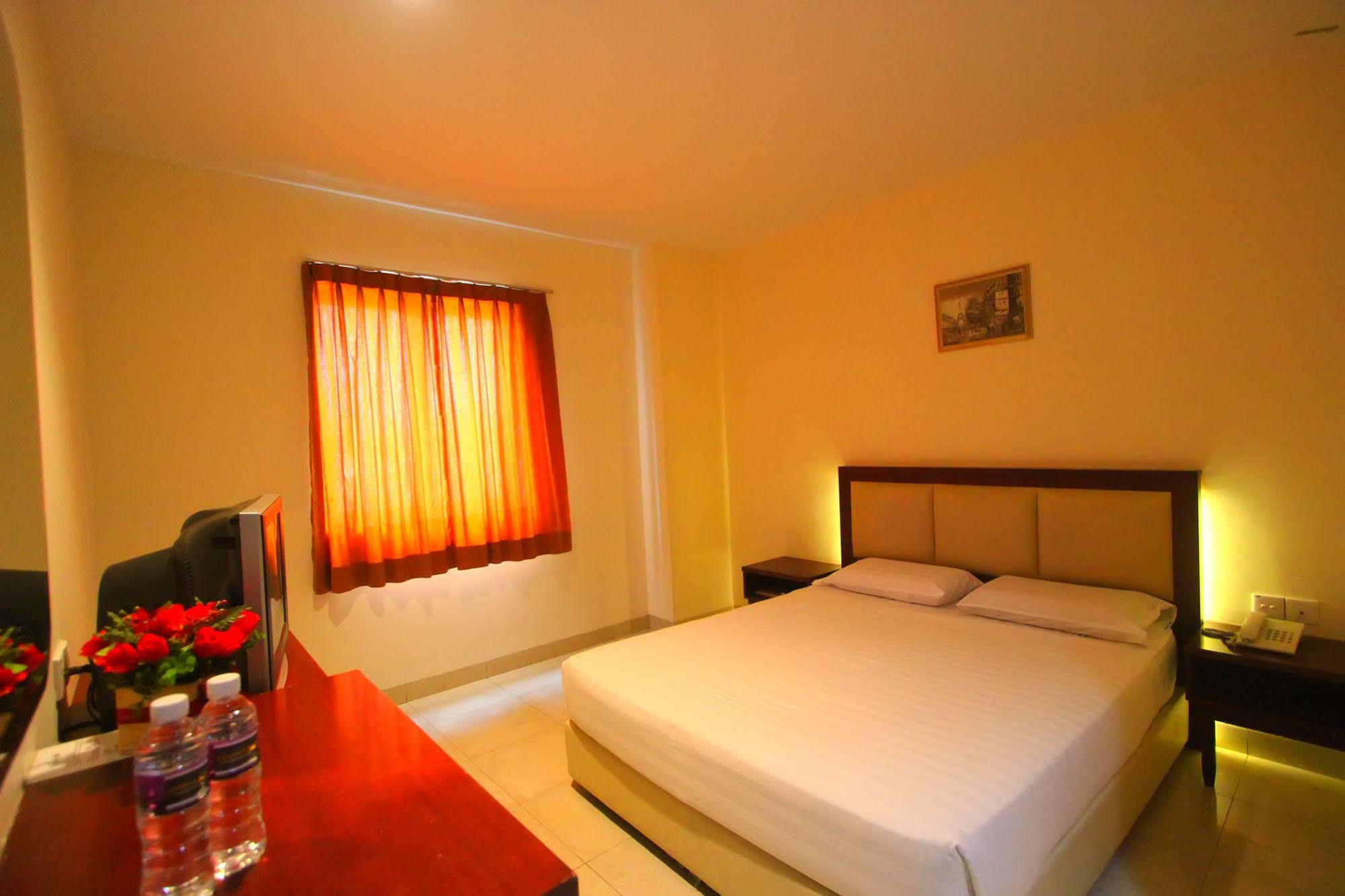 Lovina Inn Nagoya