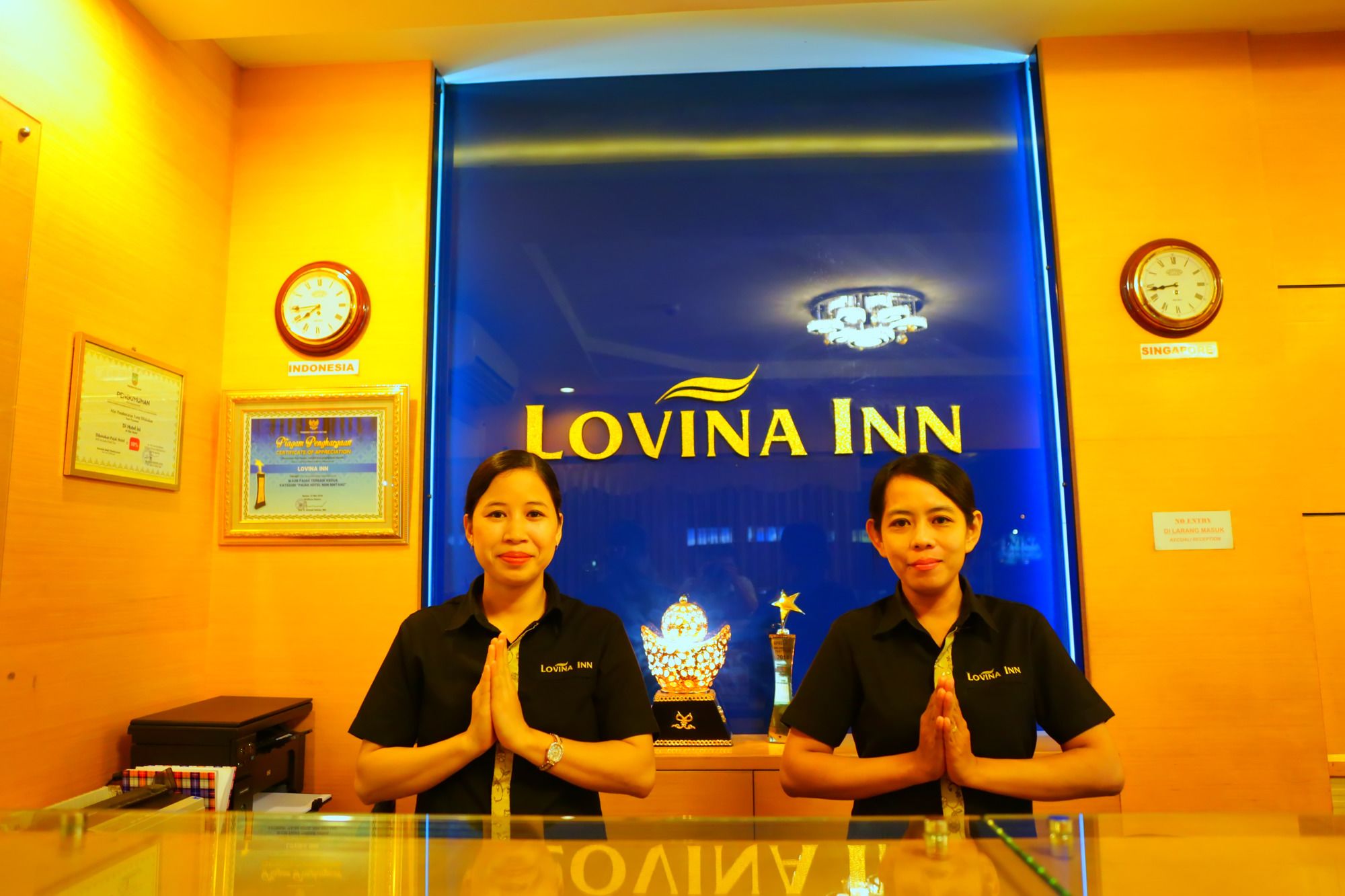 Lovina Inn Penuin