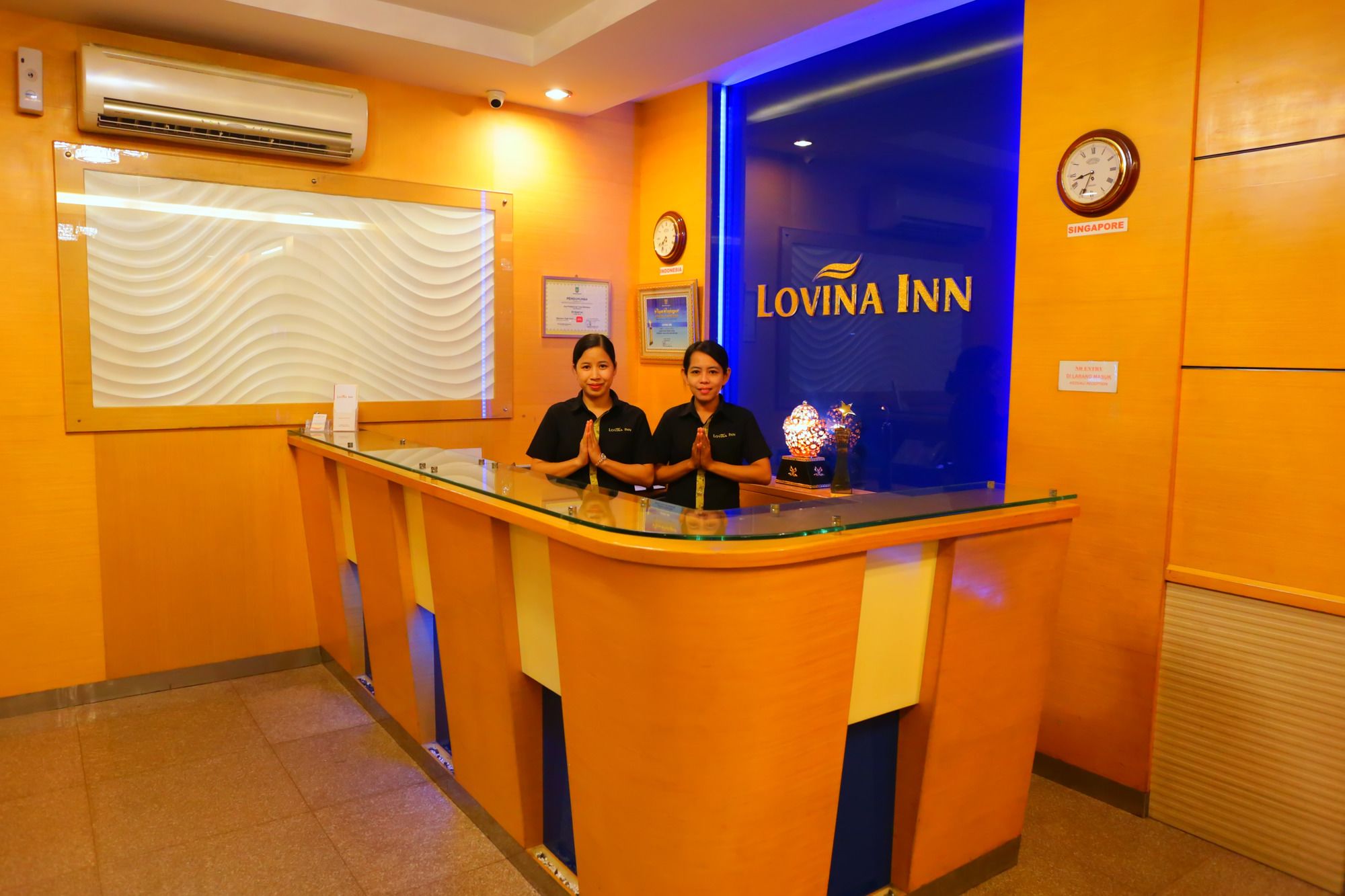 Lovina Inn Penuin