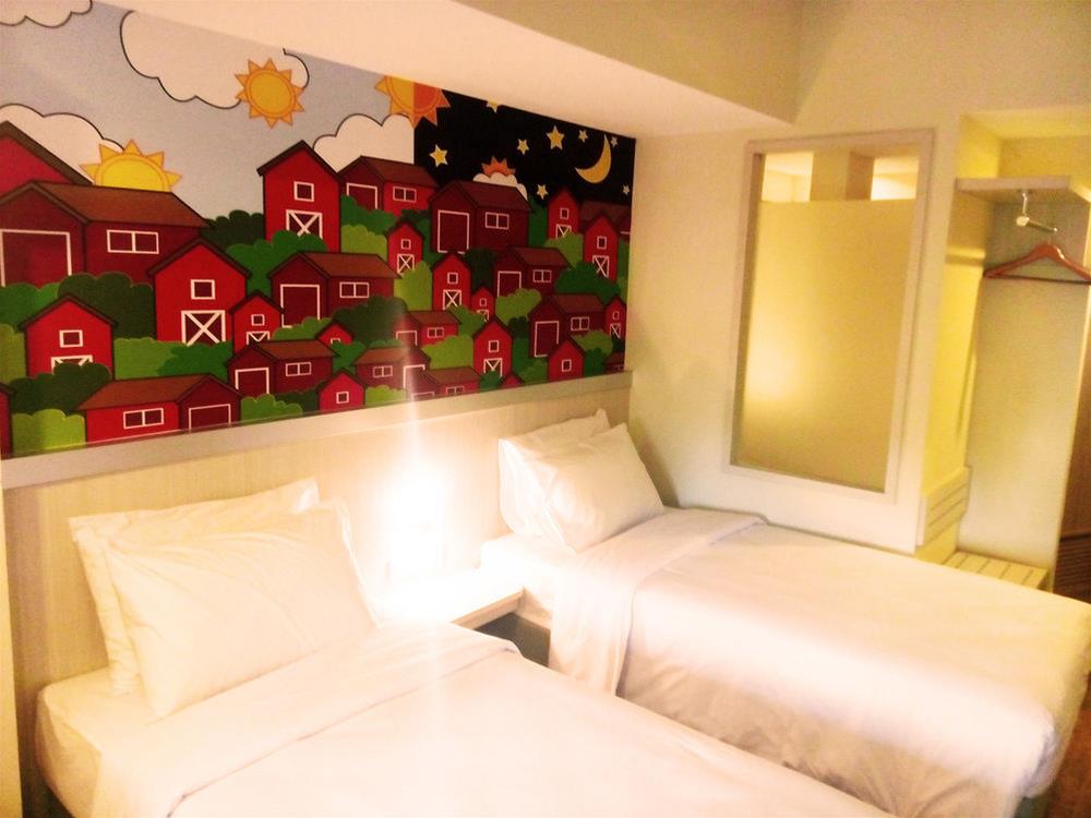 Nite And Day Batam Jodoh Square