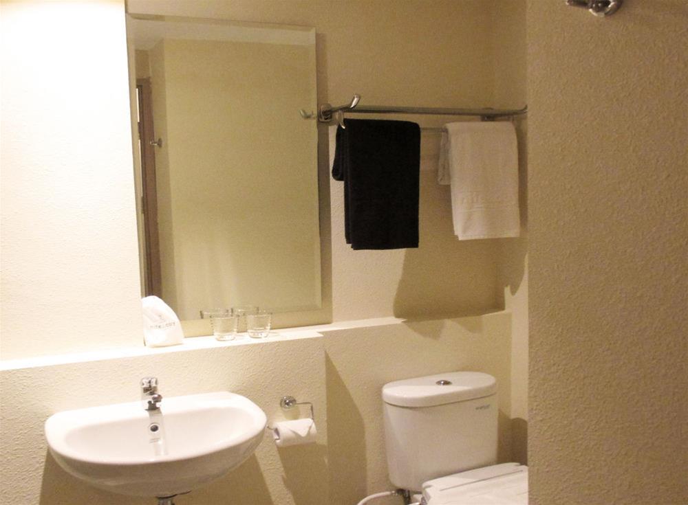 Nite And Day Batam Jodoh Square