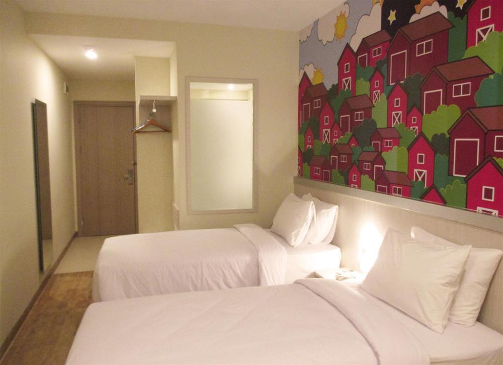 Nite And Day Batam Jodoh Square