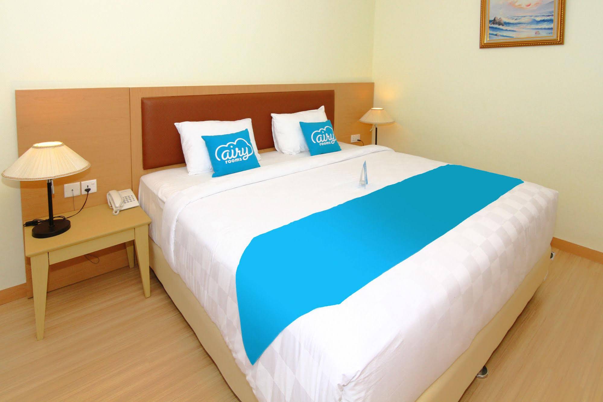 OYO 666 D' Grande Hotel Batam by Airy