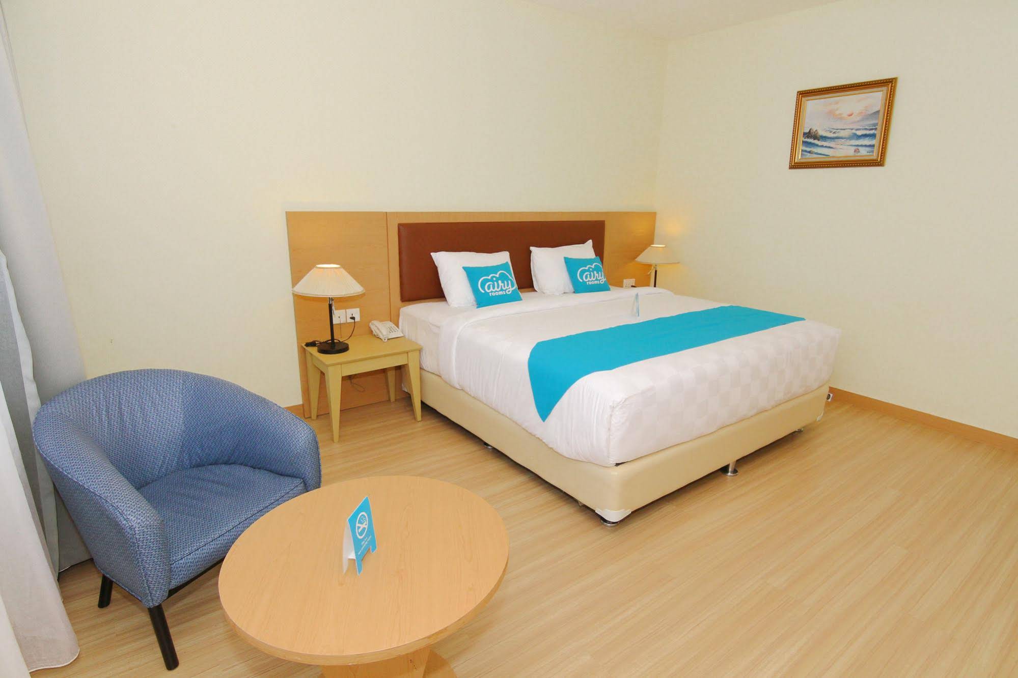 OYO 666 D' Grande Hotel Batam by Airy