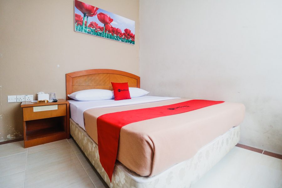 RedDoorz Near Nagoya Hill Batam 2