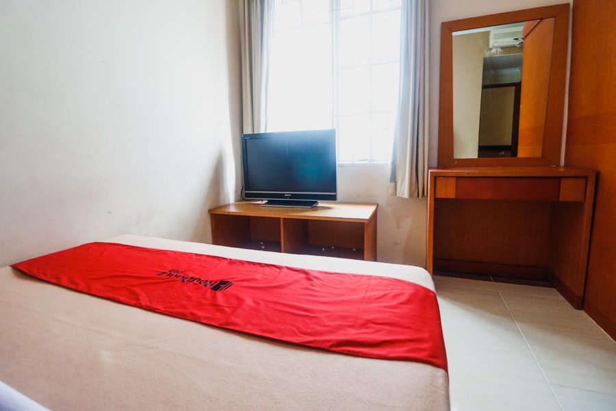 RedDoorz Near Nagoya Hill Batam 2