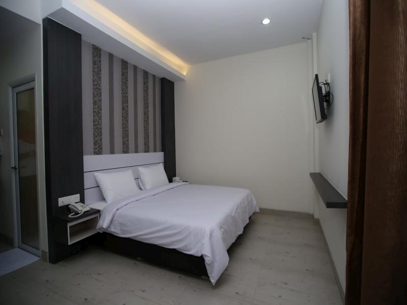 Redlink Hotel