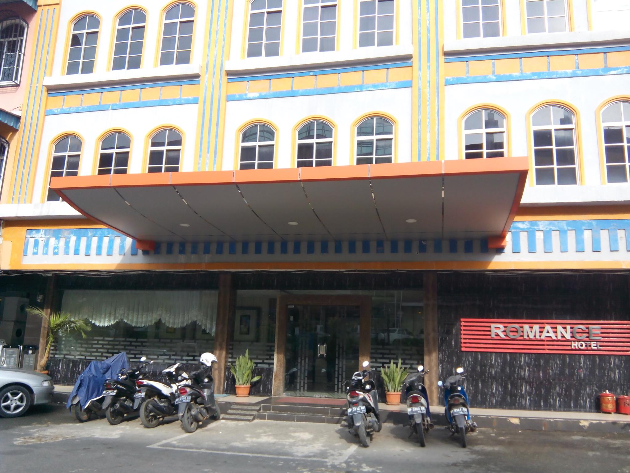 Romance Hotel