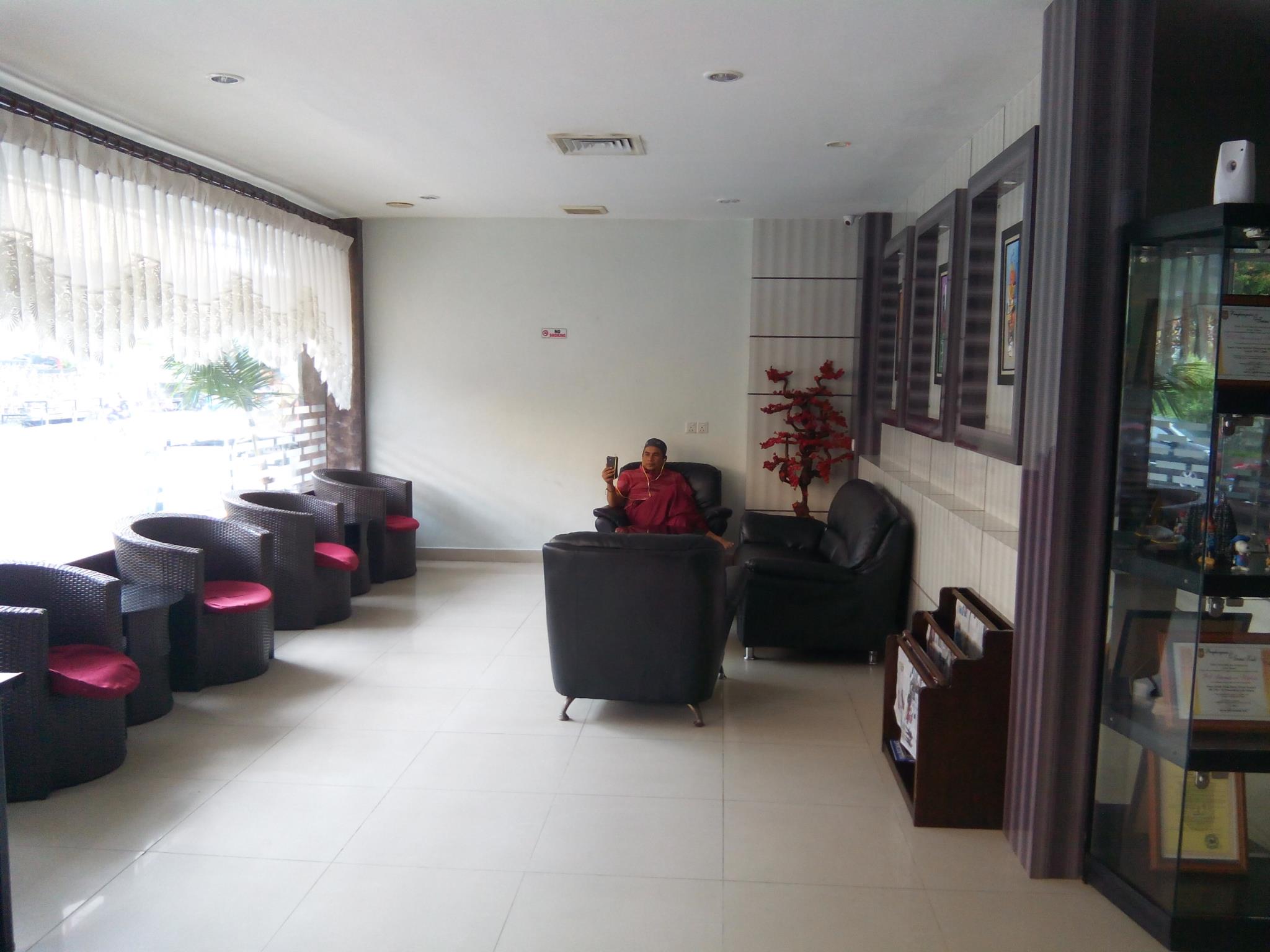 Romance Hotel