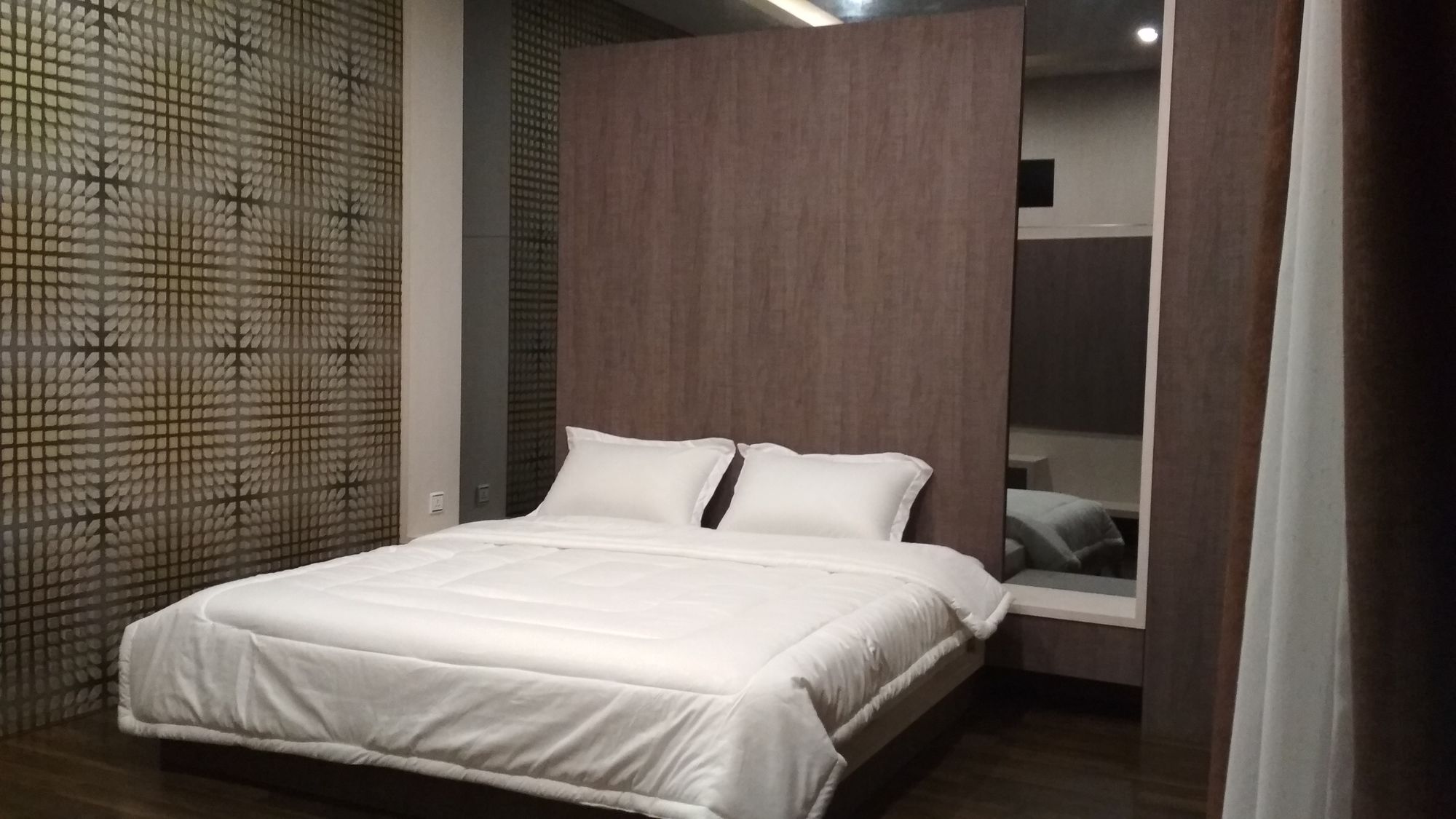 Sleep Rest Diamond Palace