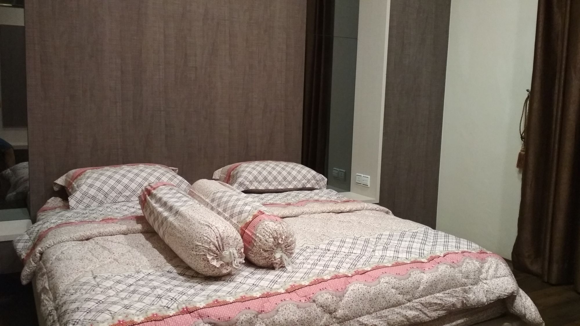 Sleep Rest Diamond Palace