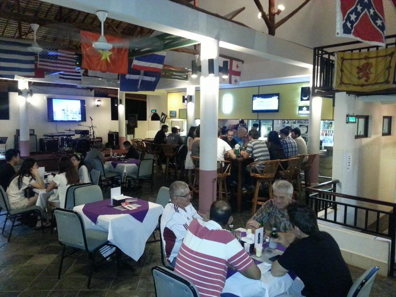 Smiling Hill Apartments & Guesthouse