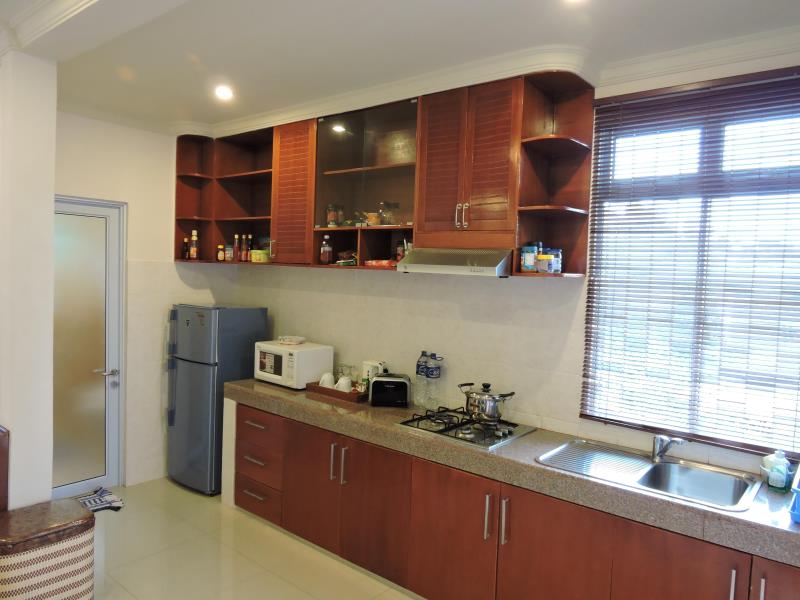 Smiling Hill Apartments & Guesthouse