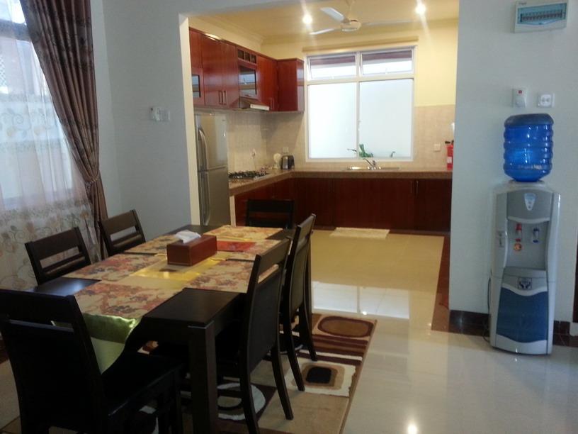 Smiling Hill Apartments & Guesthouse