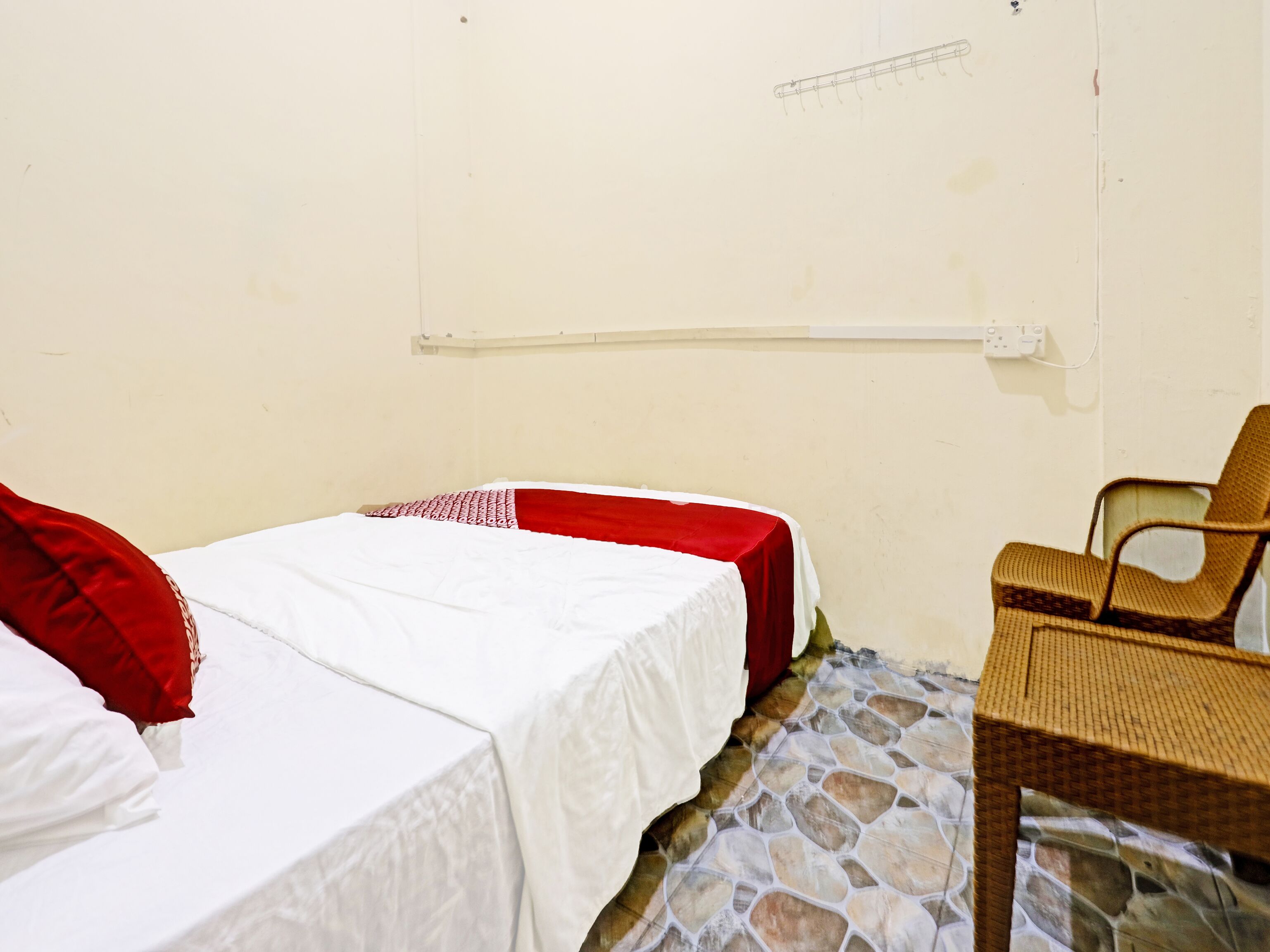 Spot On 91267 Sar Inn