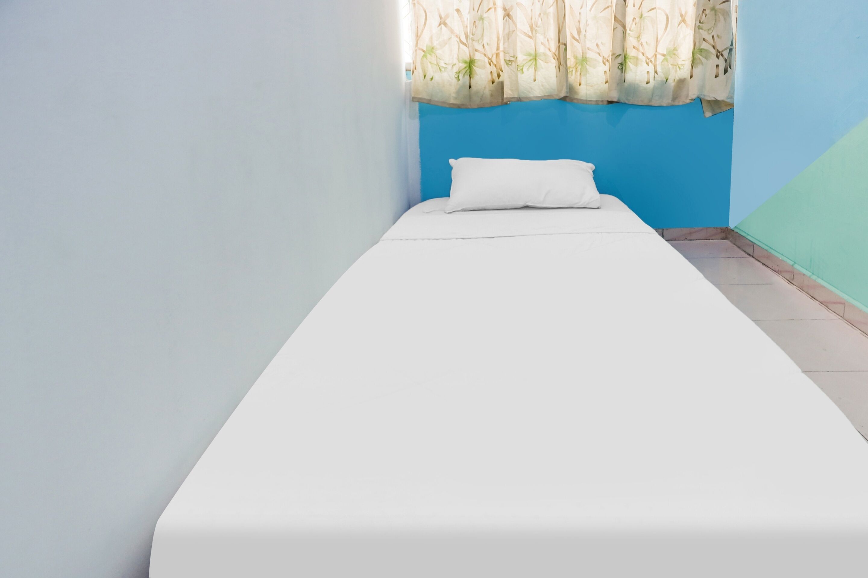 SPOT ON 92323 Ririn Homestay