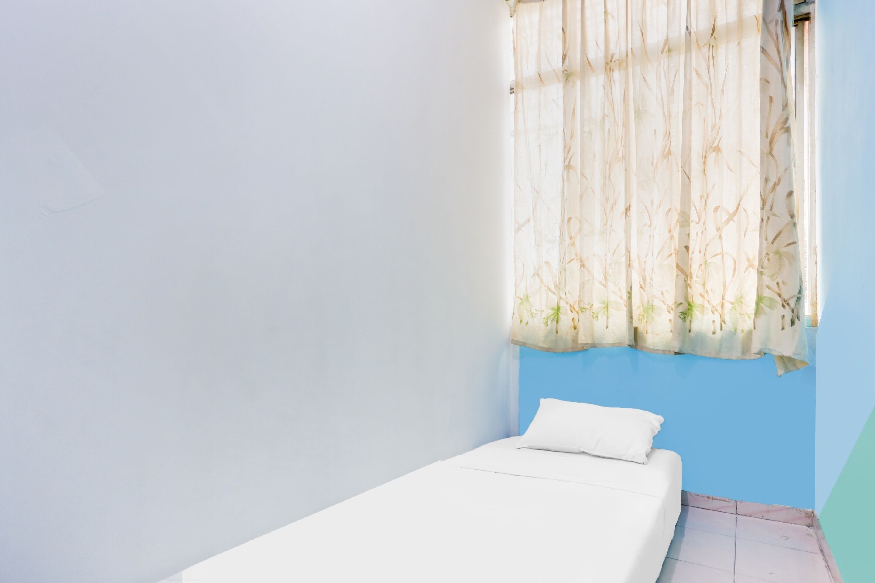 SPOT ON 92323 Ririn Homestay