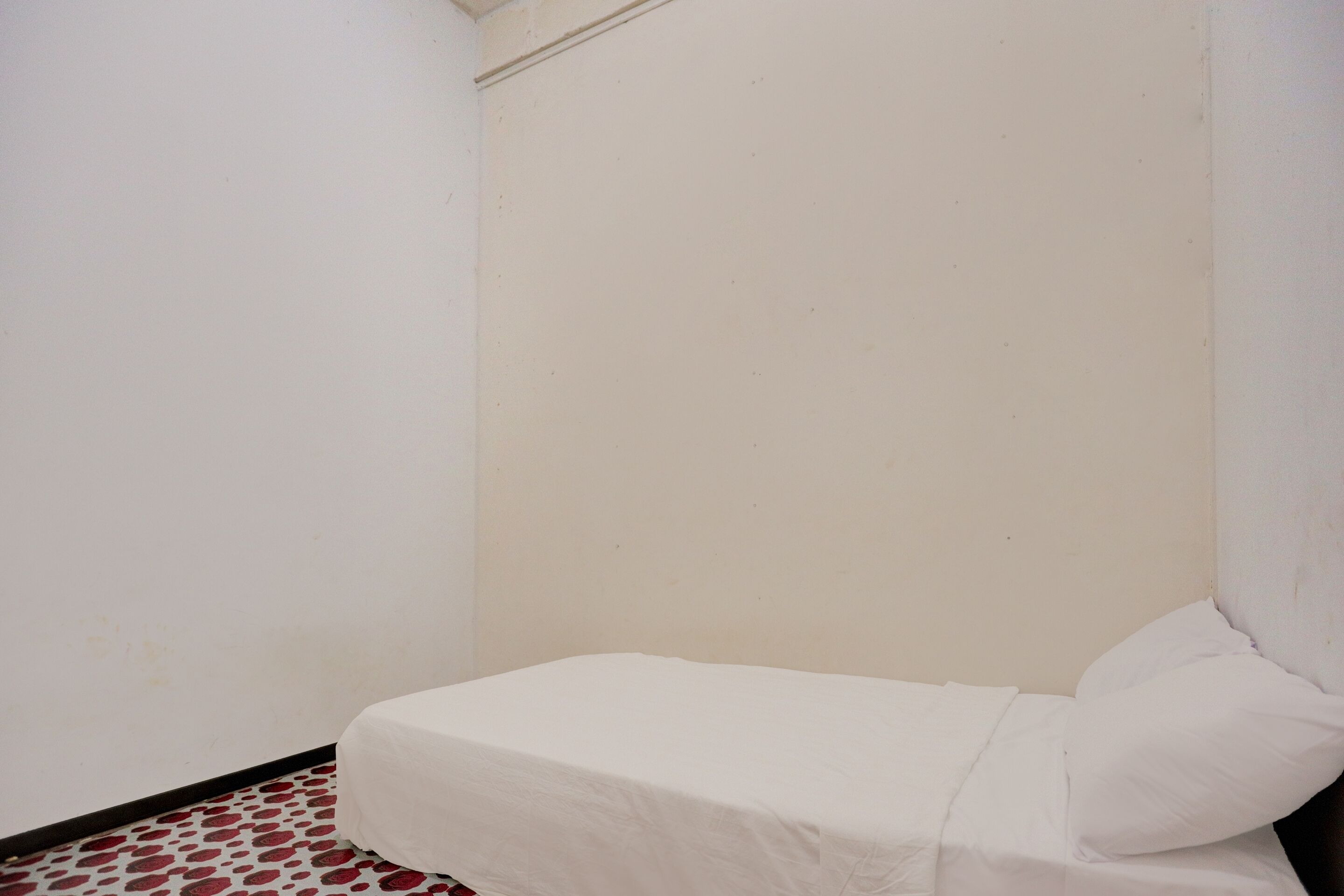 Spot On 92845 Josua Passing Stay