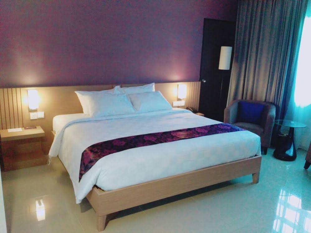 Asialink Easy by Prasanthi