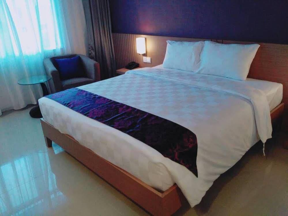 Asialink Easy by Prasanthi