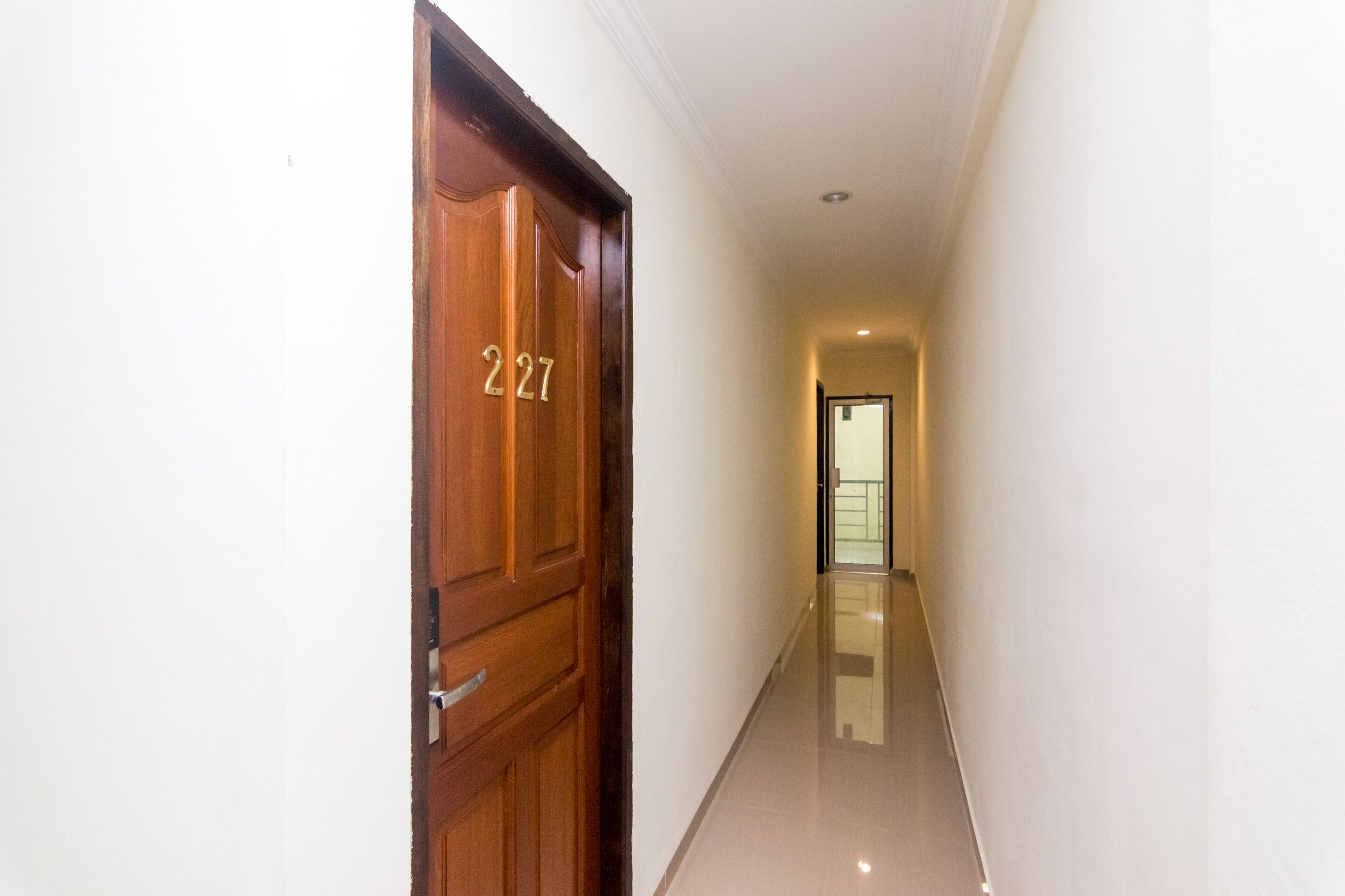 Zeke Hotel by OYO Rooms