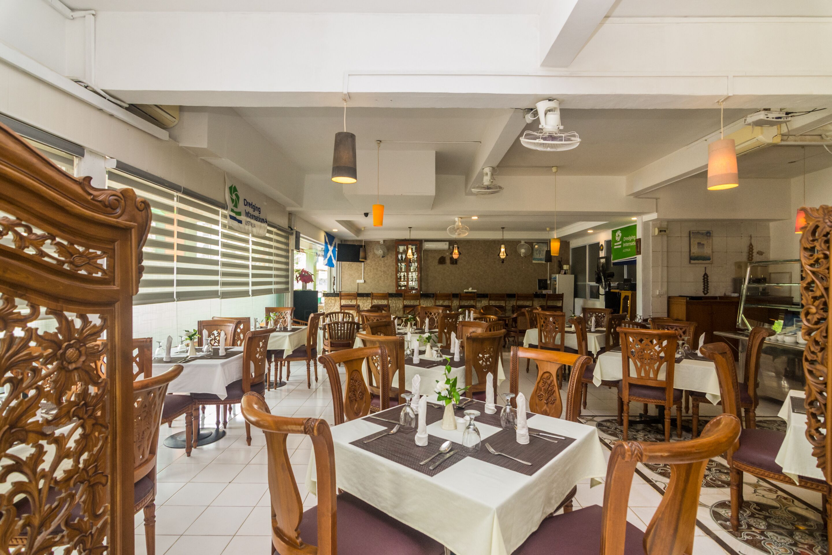 Zeke Hotel by OYO Rooms