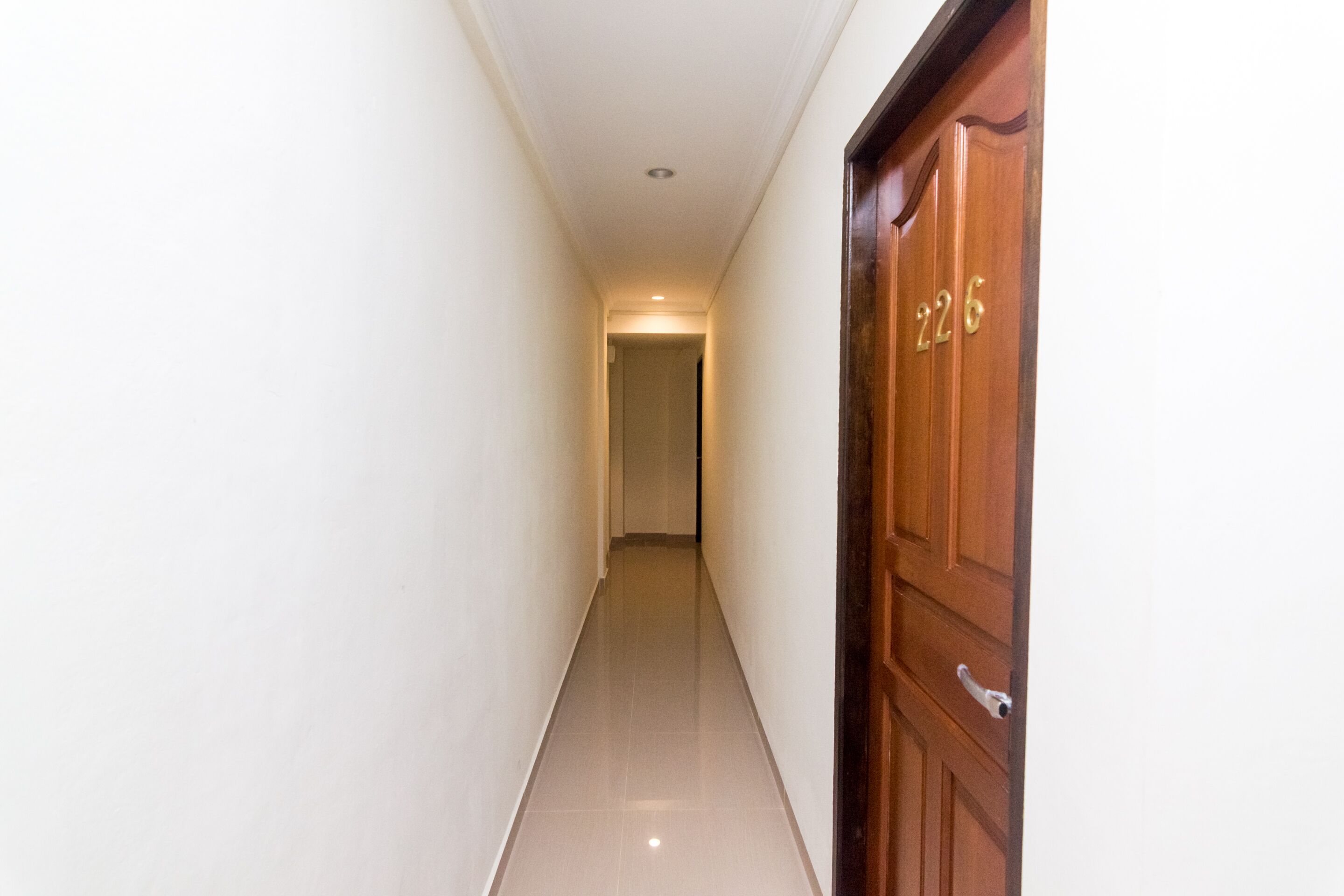 Zeke Hotel by OYO Rooms