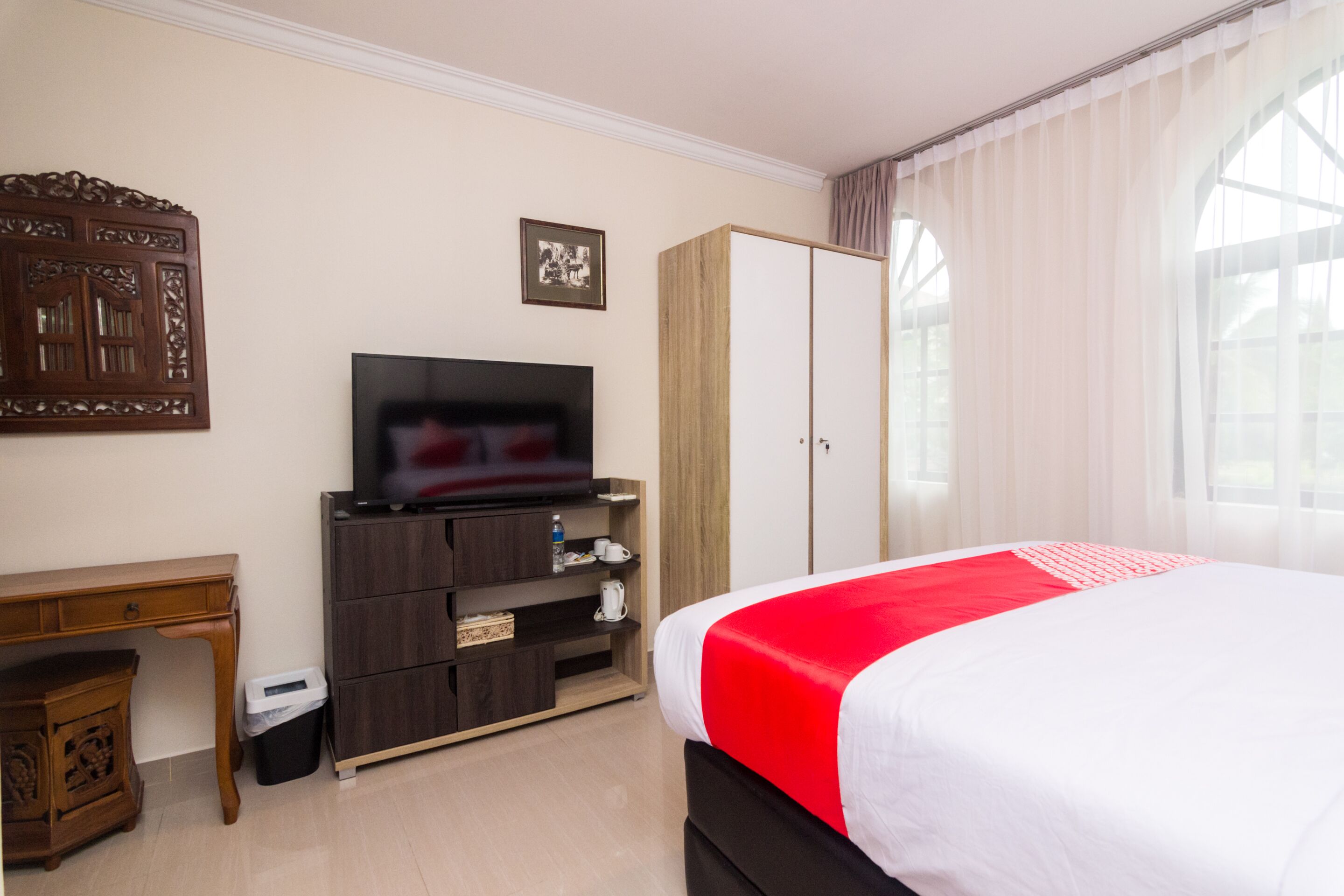 Zeke Hotel by OYO Rooms