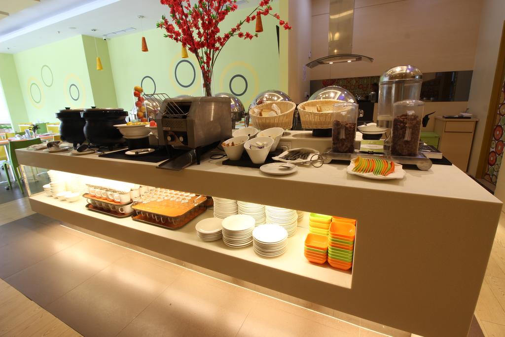 Zest Hotel Harbour Bay