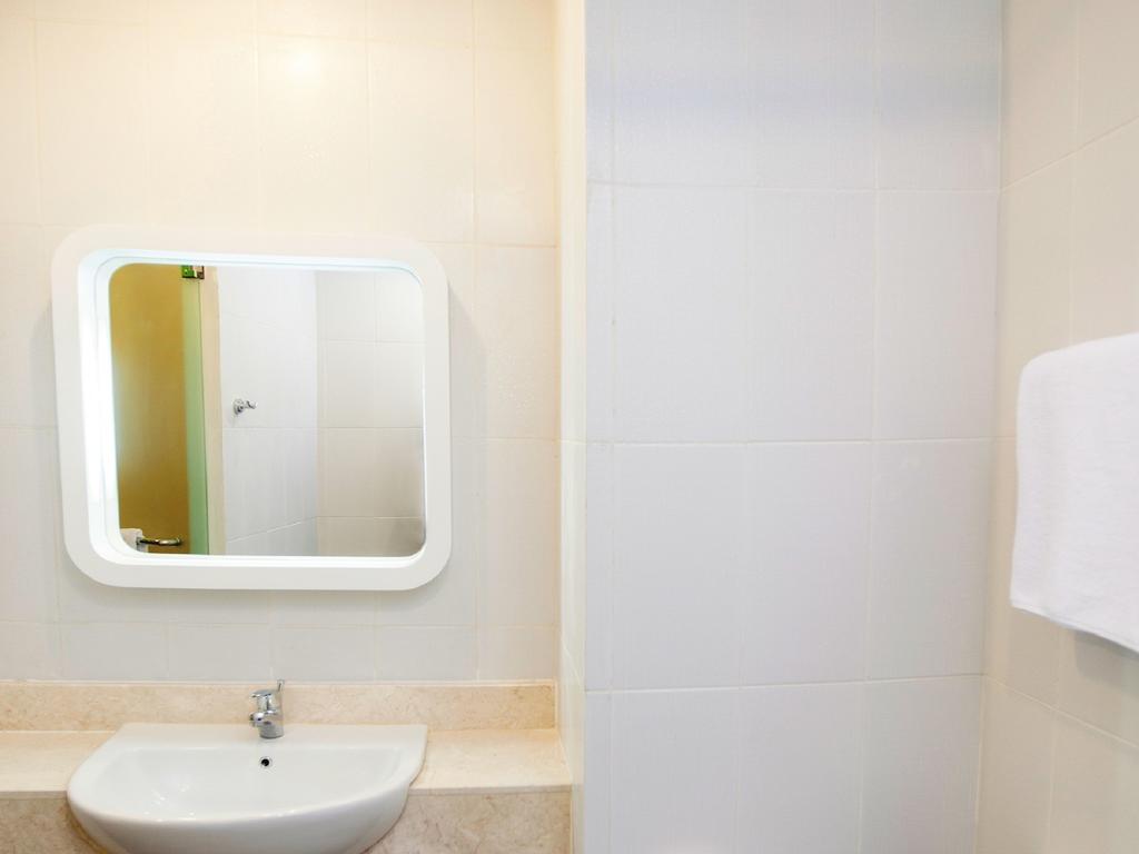 Zest Hotel Harbour Bay