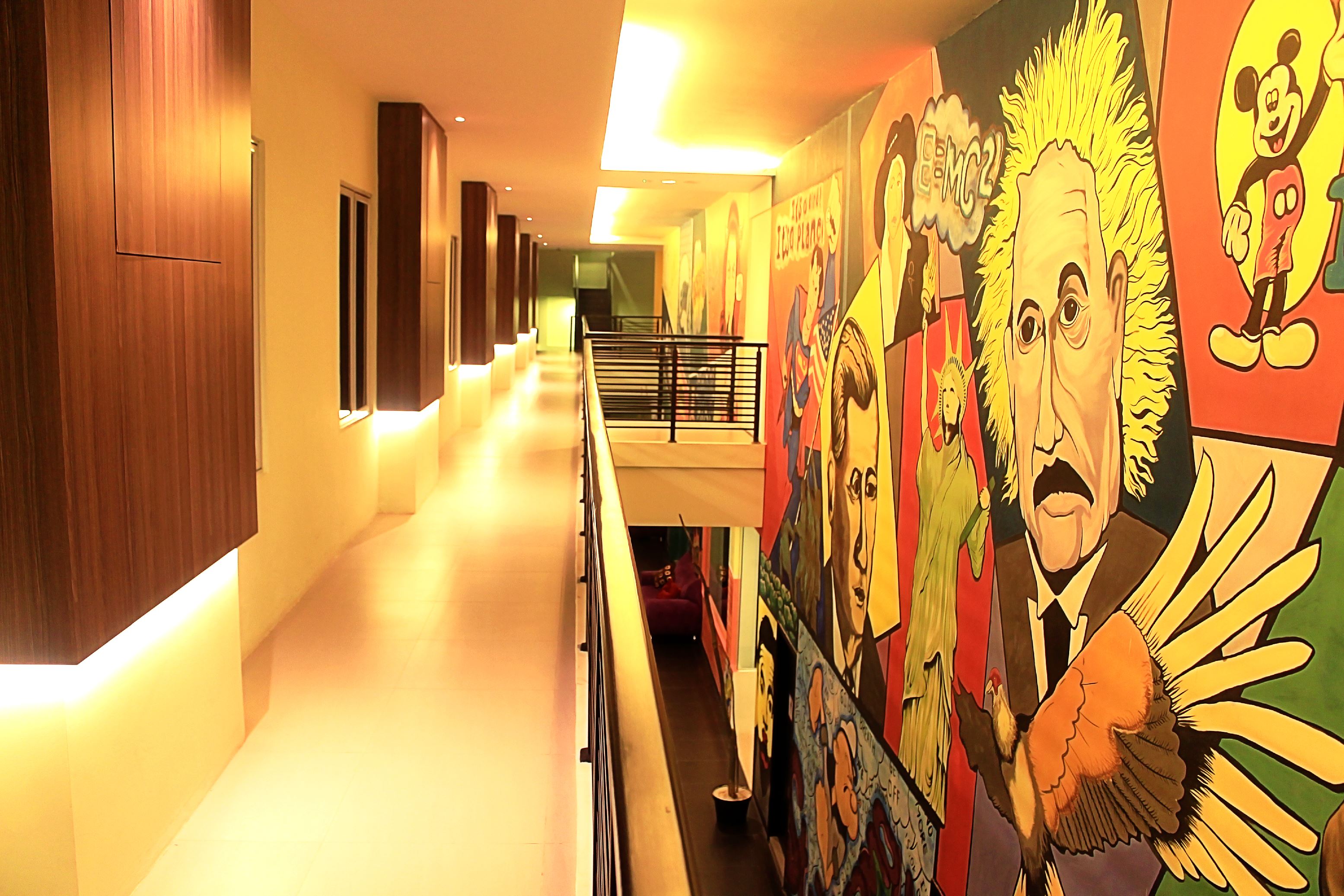 OS Style Hotel