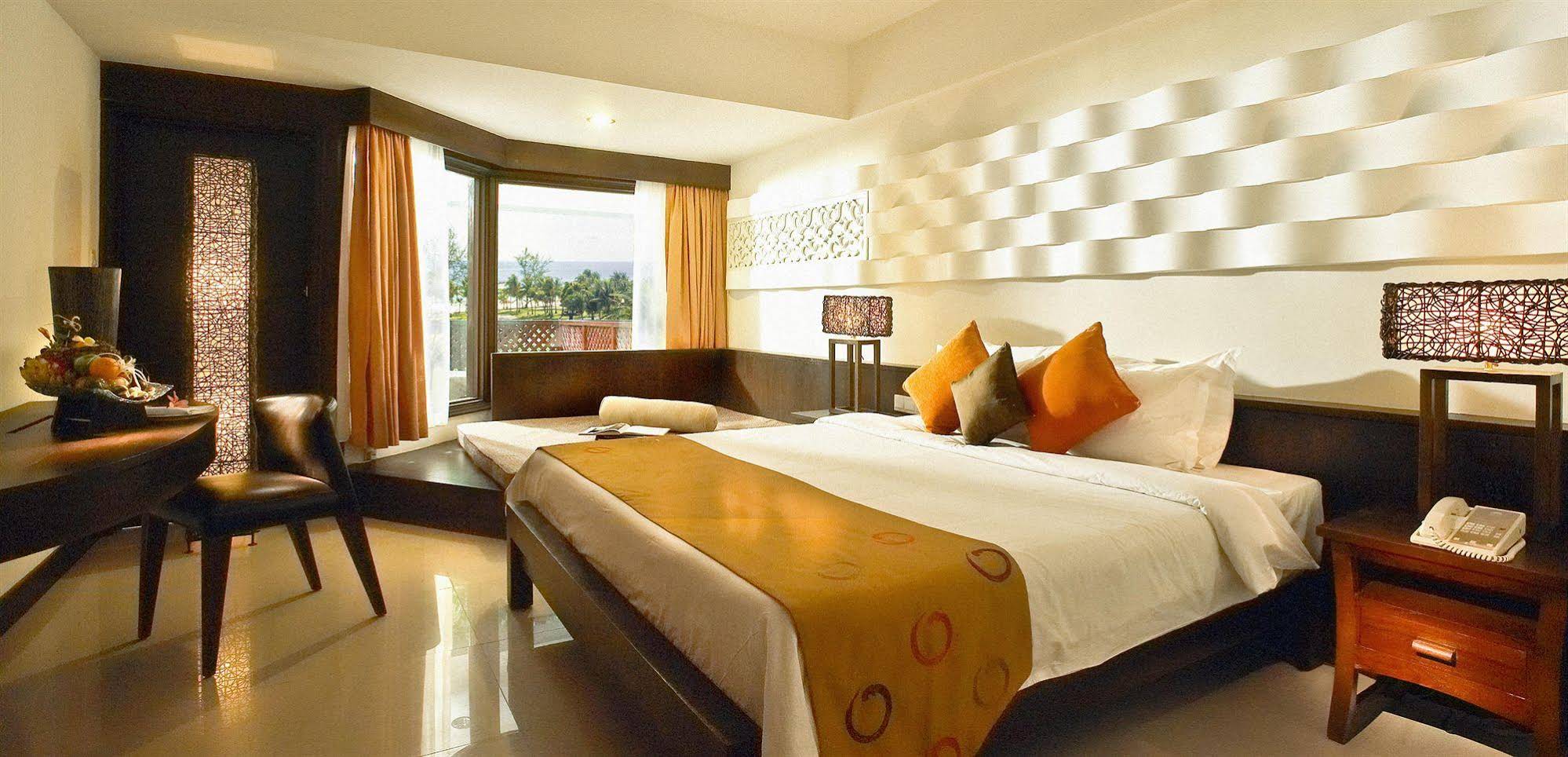 Bintan Lagoon Resort