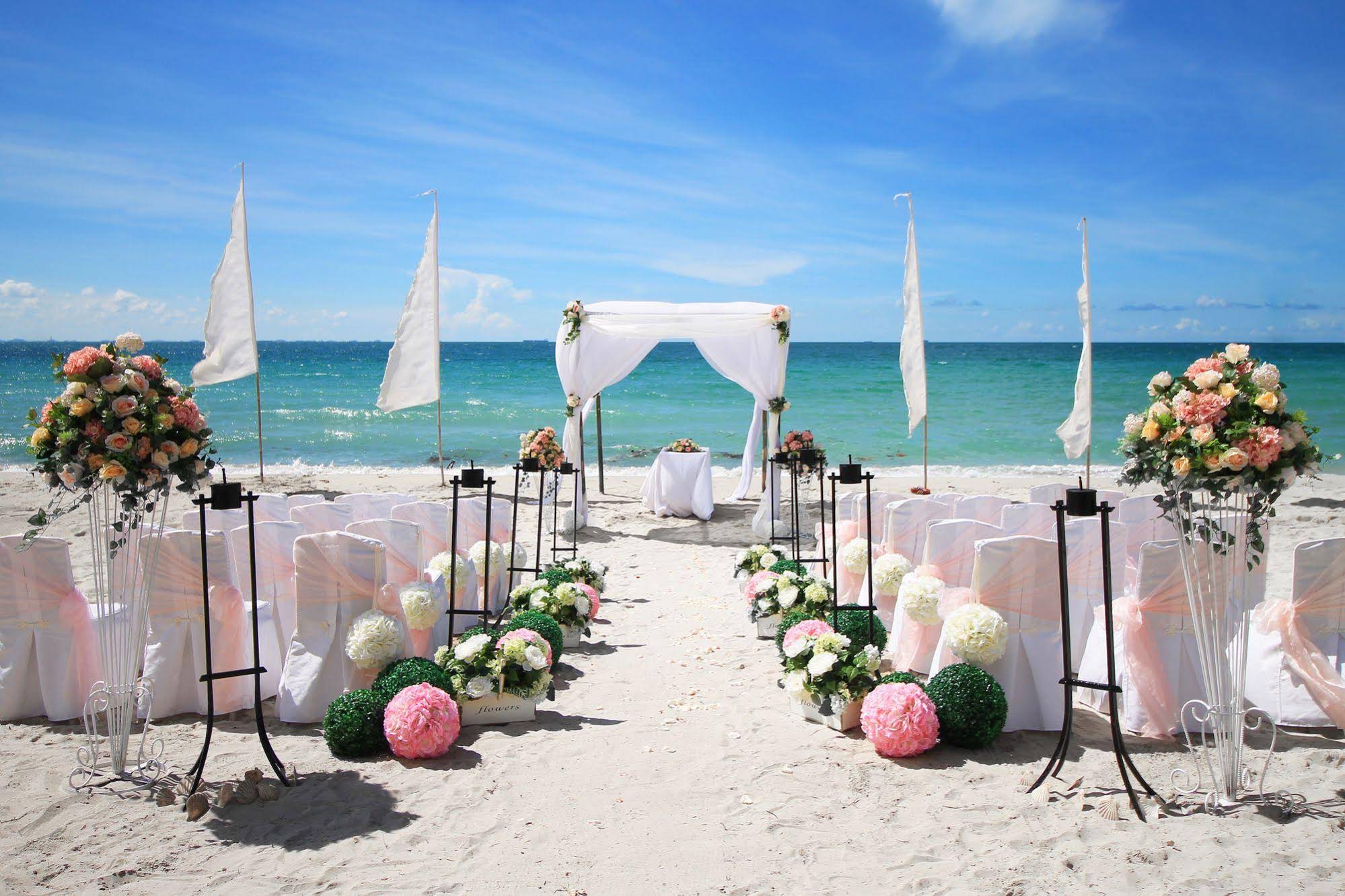 Indra Maya Pool Villas