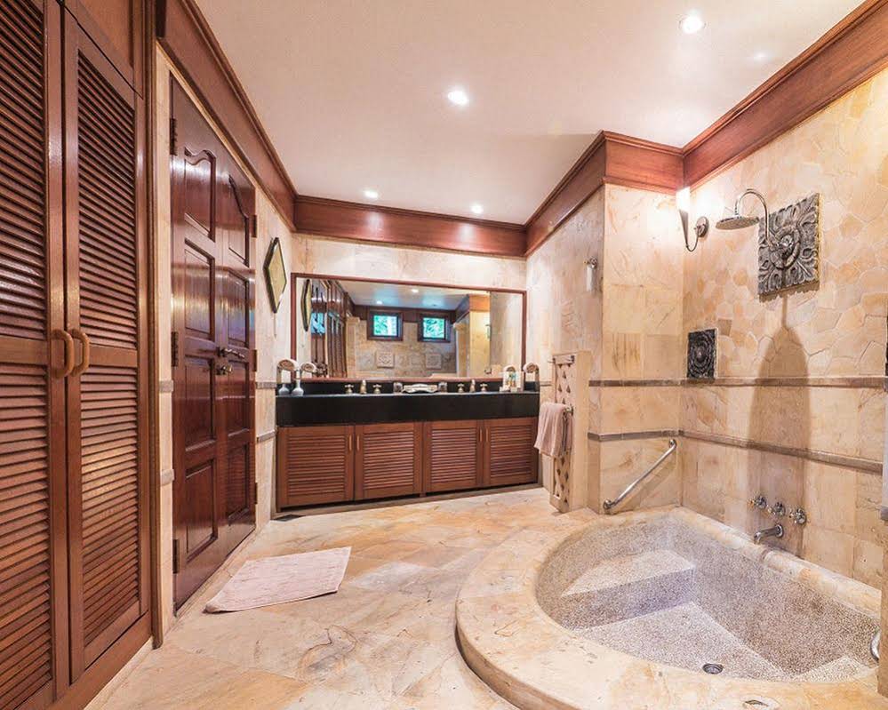 Indra Maya Pool Villas