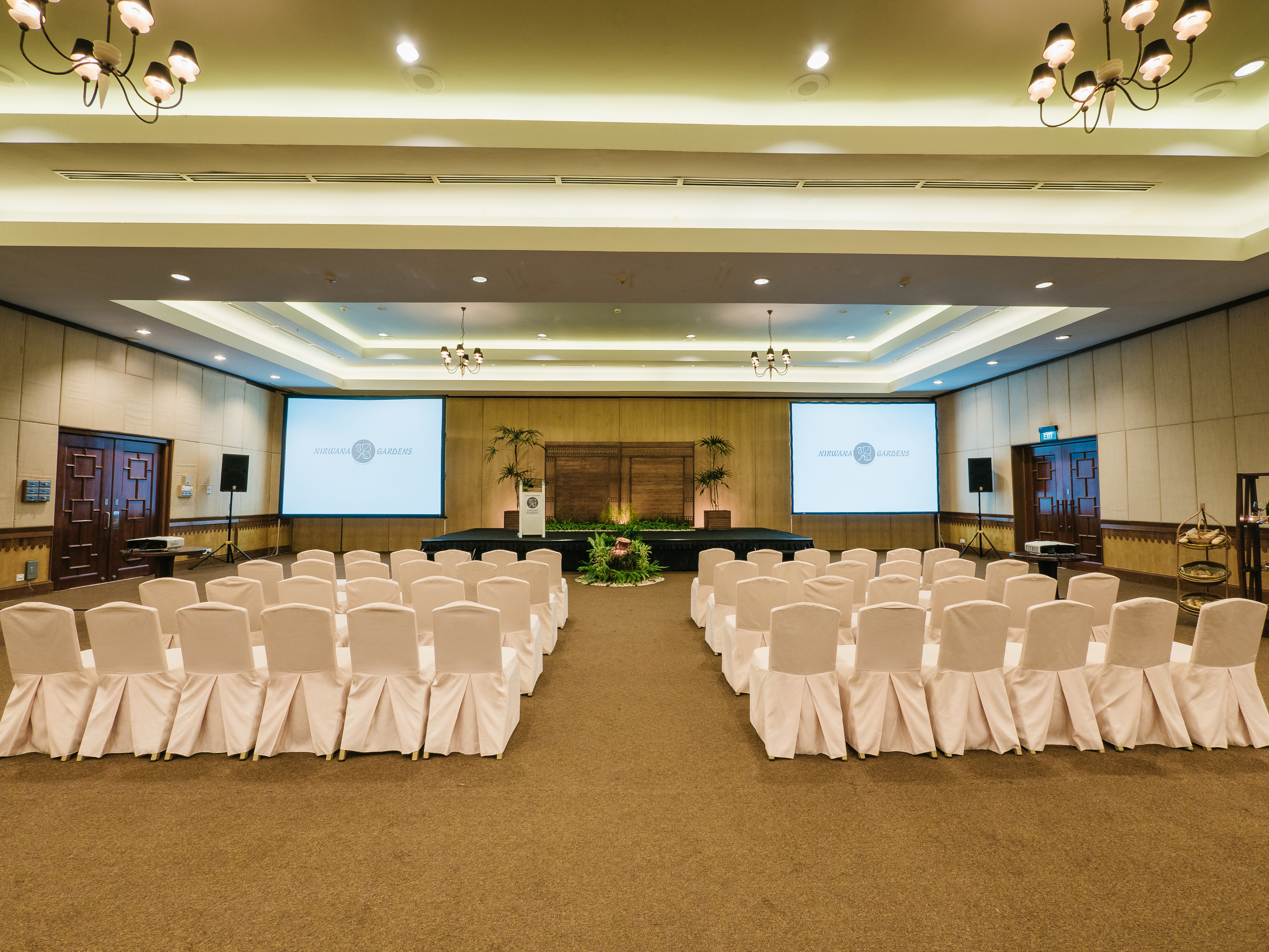 Nirwana Resort Hotel