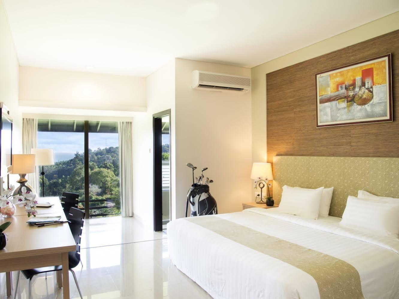 Ria Bintan Golf Resort