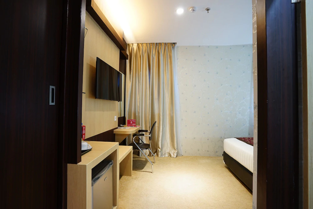 Cardinal Lucky Star Hotel